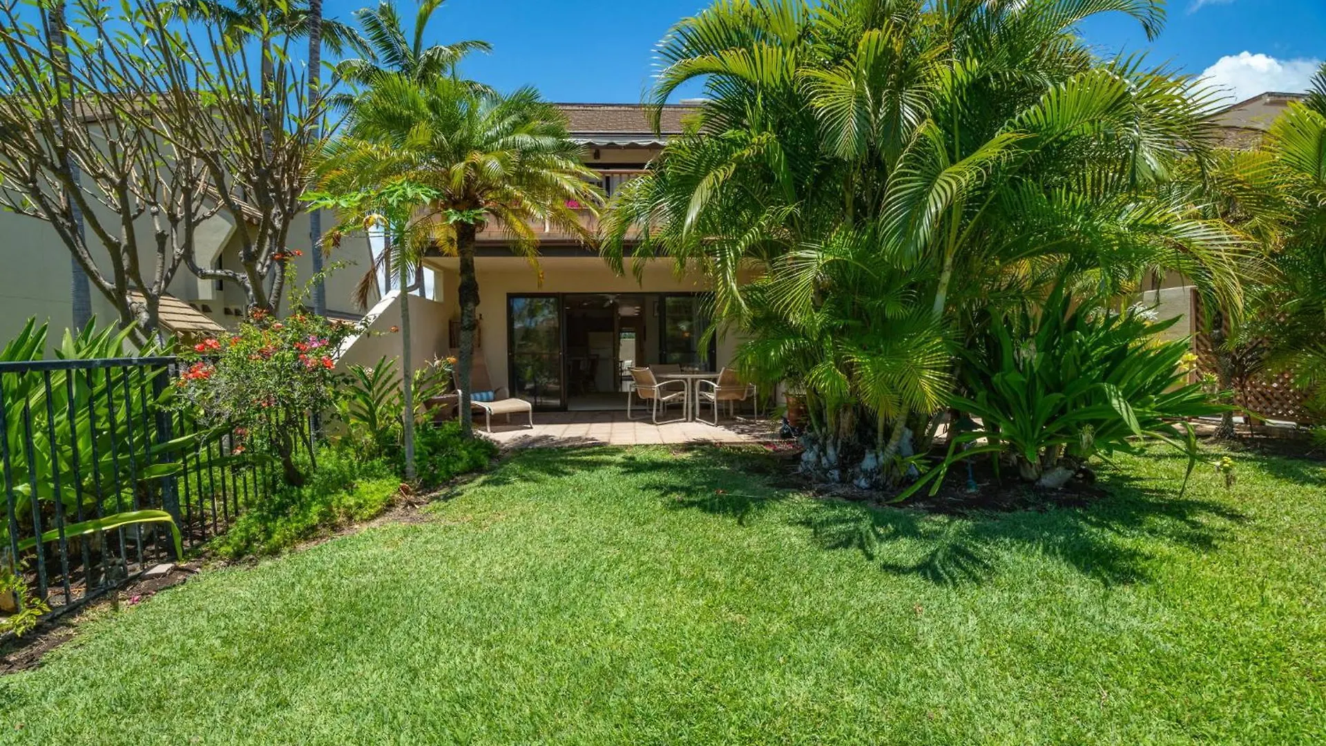New Tropical Paradise 1Bed 2Bath Oasis At The Pool Wailea